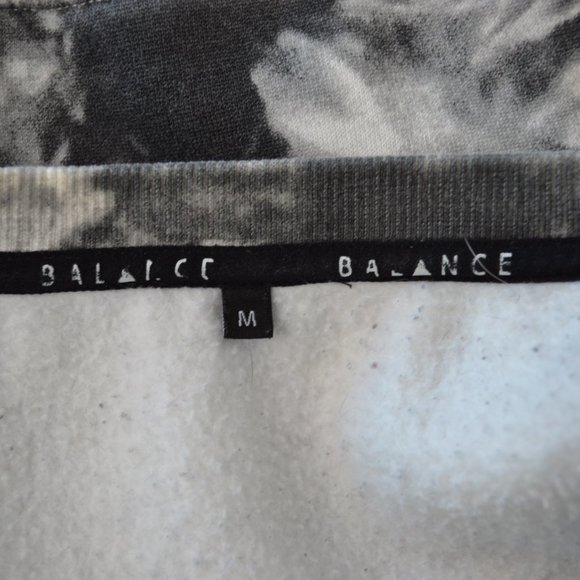Balance Athletica Essence Cropped Sweatshirt, Tie Dye Poise Black & Whit… - Picture 10 of 12